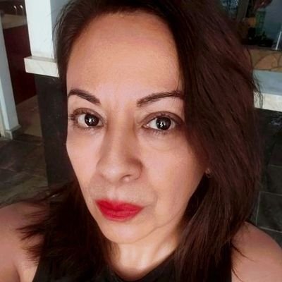 Rozzcc's profile picture. 