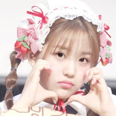 sstudynessa's profile picture. sensibilidade intensa ao mundo e uma alma que vibra em frequência poética.⠀⋆˚✿˖°