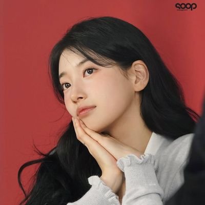 ProfsPrimrose's profile picture. 𝟭𝟵𝟭𝟭𝟭𝟮 𝟴𝟬𝟰𝟭. Jolynne Primrose Everleight, Keeper of the lions’ den—where every Simba learns to roar, and every Nala learns the cost of the crown.