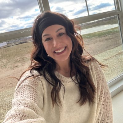 rachallison1's profile picture. John 15:17 | † | freelance writing, editing, and content creation ✨ (website coming soon)