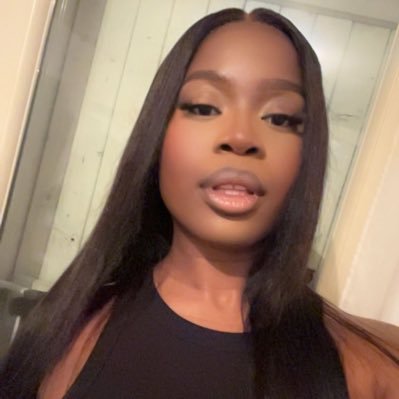 l_mpla's profile picture. 