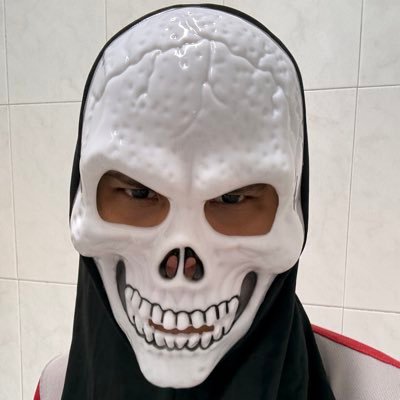 GilFunes15619's profile picture. 