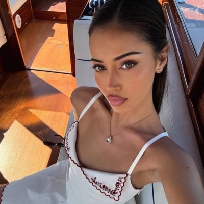 sacredbunnii's profile picture. 𝗍𝖺𝗋𝗈𝗍 • 𝗌𝗉𝗂𝗋𝗂𝗍𝗎𝖺𝗅𝗂𝗍𝗒 • 𝗅𝗈𝖺 ♡ 🐇