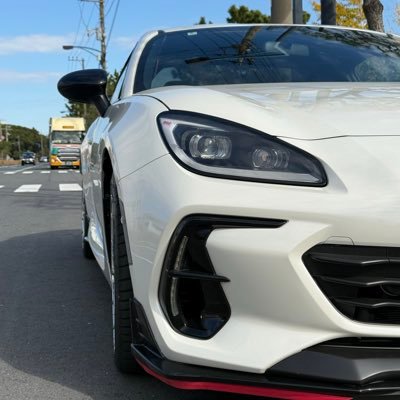 hiroshi3gdxgt3's profile picture. アラ還の車好きで投資が趣味のオジサンです。