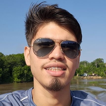 KlyLeleo's profile picture. It might be a fluffy acc || Future polymath || feynmaniac || Just Love Her ❤️