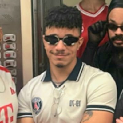 breneplease's profile picture. don't die in your living room