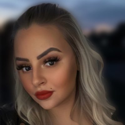 herrinxmitxherz's profile picture. 🎀𝙸𝚌𝚑 𝚕ä𝚌𝚑𝚕𝚎 𝚜üß 𝚞𝚗𝚍 𝚜𝚎𝚗𝚔𝚎 𝚍𝚎𝚒𝚗𝚎𝚗 𝙺𝚘𝚗𝚝𝚘𝚜𝚝𝚊𝚗𝚍. 💸 𝚃𝚛𝚢 𝚖𝚎… 𝚒𝚏 𝚢𝚘𝚞 𝚌𝚊𝚗 𝚊𝚏𝚏𝚘𝚛𝚍 𝚖𝚎. 💅🏻