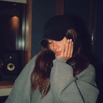 mayaani__'s profile picture. 