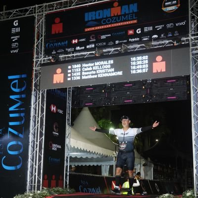 ekktor's profile picture. El ❤️ y los principios, bien a la izquierda, Network/AIOps geek, Mentor de mentes jóvenes, 8xIM tri, #HechoEnMexico
❤️🐭👸🏻 
Personal opinions.