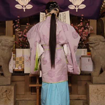8manshrine_rev4's profile picture. 神社で神様にお仕えしています。御祭神が神様です。お客様は神様ではありません。神職は教導職といい正しく教え導くことが務めです。神職階位はあるけど免許なんてありません。時に諭し時には励ますこともあります。国の定めに従いて神の道に違うことなく⛩神明奉仕に勤しんでおります。🇮🇹Ferrari𓃚 RossoCorsa🏎️