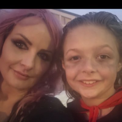 zoestonedodds's profile picture. 