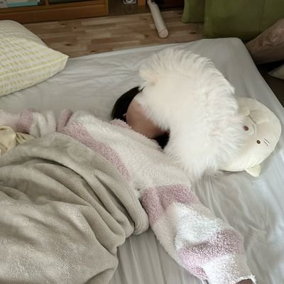 kelvin1420's profile picture. 日本在住のアイドルオタク🎤🇭🇰香港人 | 教育に携わりながら日々奮闘中👩‍🏫📚 | 夢は日本での新生活🌸 |  💛三井いろは @mitsuiiroha 💚堀內すず @horiuchisuzu |