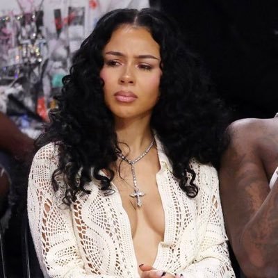 iyaniatheestar's profile picture. international star girl✨| Free Palestine,Congo,Sudan| music lover but also I make music soon…🎀🩰 a 5 star bitch who sangs