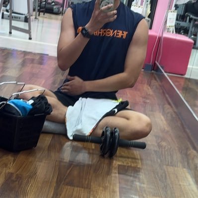 nT48sdhtvd44168's profile picture. 05