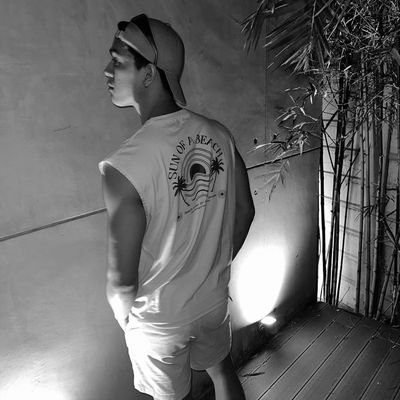 wayarharit's profile picture. 