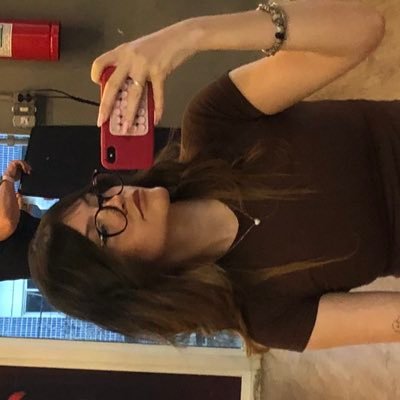 gatodealcatraz's profile picture. a maga é a fera