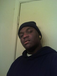 i be chillin makin my own money
