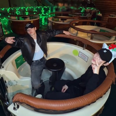 lovepshksn's profile picture. sunsun/kungyaz centric 🦊🐧 | archive: @fordaarchivelng | non-rps and minors dni | fan account