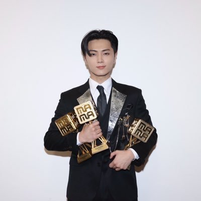 pjs_lmh's profile picture. went to HEREH | walked the line | 🇵🇸