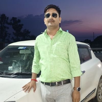 Yadav_SANJAY_'s profile picture. 💐जितना चाहे रूला ले मुझको🍂 तू ऐ जिन्दगी 💐 हॅसकर गुजार दूंगा तुझको🍂 ये मेरी भी जिद है💐