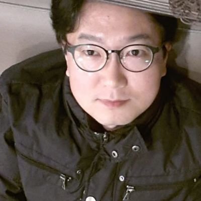 abcde10's profile picture. 기자, 홍보전문가, 작가, 대외커뮤니케이터, 언론사 발행인, 정의로운 사회와 아름다운 세상, 새로운 세계를 위해
