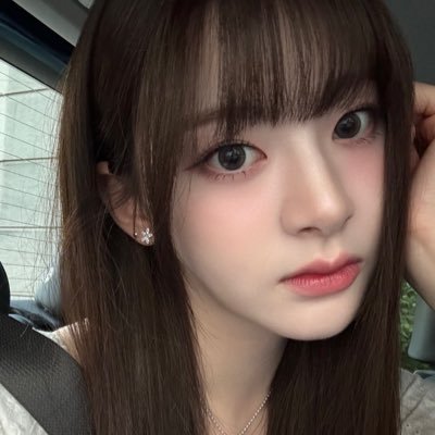 seeunutted's profile picture. moved @seeunbear