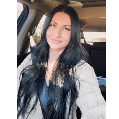 _jacylynn_'s profile picture. thirty-one. B•Z🖤