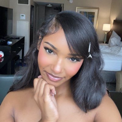 iaaamelena's profile picture. 