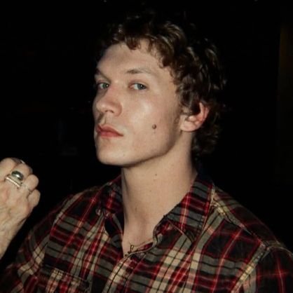 lalo_reficco_'s profile picture. fan account/-multifandom/-marvel/-star-wars

cuándo será mi turno de conocer a tom holland?