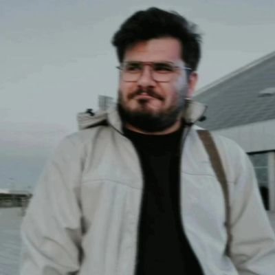 canahmetcelikk's profile picture. Cinema TV graduate student 📚 | film critic: @arakatmag 👨‍💻 | book lover 🤓 | writer: Boş Salonda Tek Başına 📚