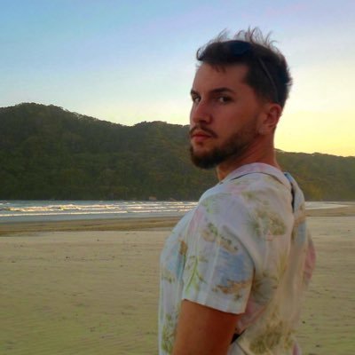 wagnrsantoss's profile picture. a walking study in demonology