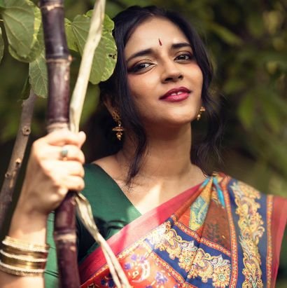 maximalistrant's profile picture. 