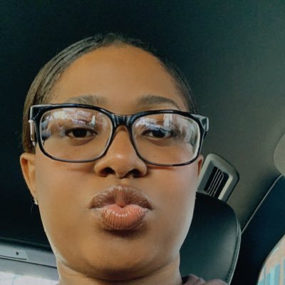 diaryofnyla's profile picture. 