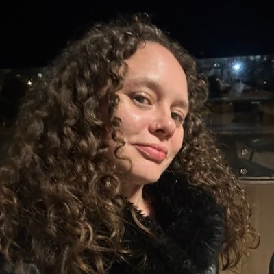 ultravioletadj's profile picture. eu sou ninguém