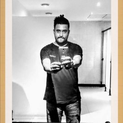 sniffthenews's profile picture. आजादी के 79 साल बाद भी अगर तुम अपने हक के लिए निडर होकर प्रधान, पार्षद , विधायक , सांसद और अधिकारी से सवाल नहीं पूछ सकते ,

तो अभी भी गुलाम हो तुम !