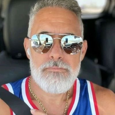 bakkyplustender's profile picture. Loving