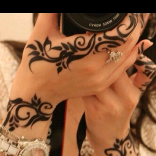 karaz2010's profile picture. 