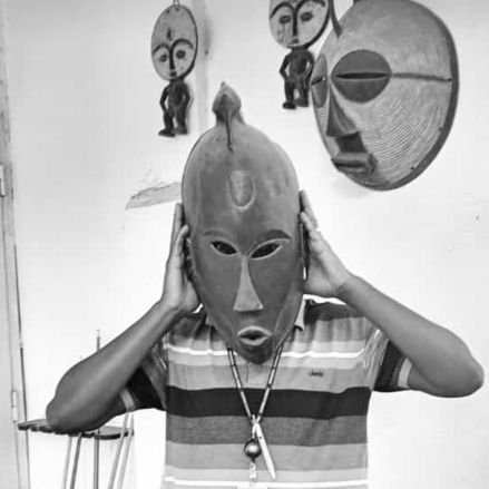 tendaishavam's profile picture. Gμν = 8πG/c⁴ Tμν