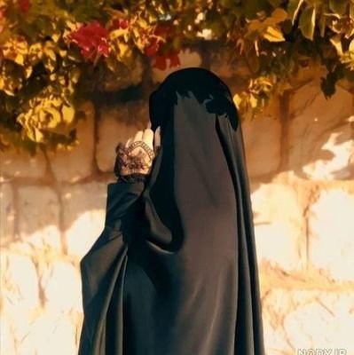 MoqaddasiR's profile picture. امیری حسین و نعم الامیر 
گُذَرِ تَک‌تَک‌ این‌ ثانیه‌‌های‌ عُمرَم؛ بِه‌ قَديمي شَدن‌ نوکري‌اَت می‌اَرزَد💚

دختر زنجانی ام 🌱