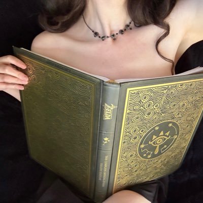 minaslament's profile picture. "𝖑𝖔𝖓𝖊𝖑𝖎𝖓𝖊𝖘𝖘 𝖆𝖑𝖜𝖆𝖞𝖘 𝖕𝖊𝖗𝖛𝖆𝖉𝖊𝖘 𝖙𝖍𝖊 𝖍𝖔𝖚𝖗 𝖔𝖋 𝖙𝖜𝖎𝖑𝖎𝖌𝖍𝖙." 🌿𝖙𝖜𝖔 𝒌𝖔𝖗𝖔𝒌𝖘 𝖎𝖓 𝖆 𝖙𝖗𝖊𝖓𝖈𝖍 𝖈𝖔𝖆𝖙🌿