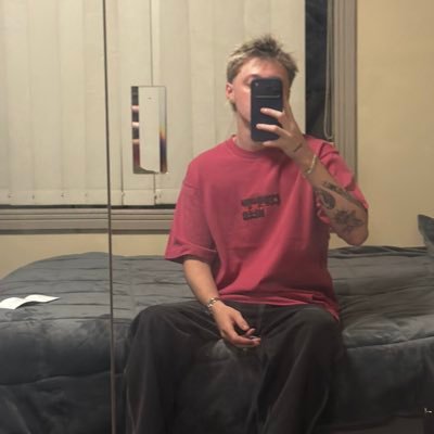 NotLikeSkyed's profile picture. thunder • main @SkyedOKC