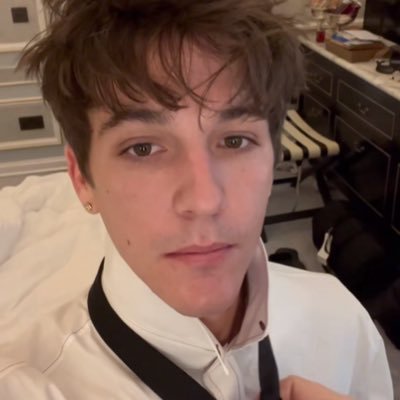 kurusufm's profile picture. friendly neighborhood joker ☕️🥞 lazy artist