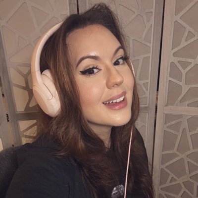 DexertoVirginia's profile picture. Dexerto's US Entertainment Editor ✍️ Fighting games esports reporter 🎤 Cat rescuer😸 Twitch streamer 🎮 Cosplayer 💃Muay Thai, boxing, and fitness 🥊