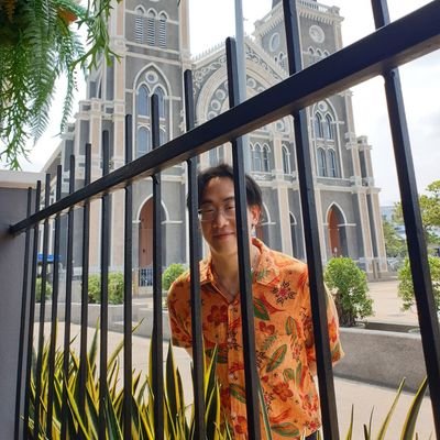 R28632368's profile picture. 