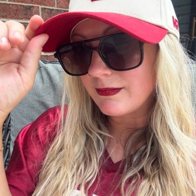 lindseyinok's profile picture. Know a lot about diving and some about football. I hate birds and olives. OU ❤️🏈🤍Green Bay 💛🏈💚MN➡️ND➡️OK. OU Alumni. LimeLife Beauty Guide. M. Ed.