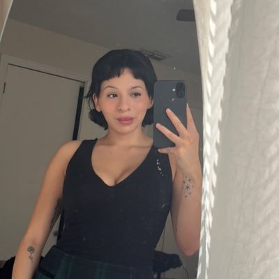 theejackie's profile picture. having fun, being dope, chilling, smiling