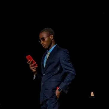 francis_tsegura's profile picture. 