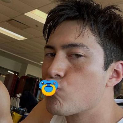 tlbtisitttbm's profile picture. 