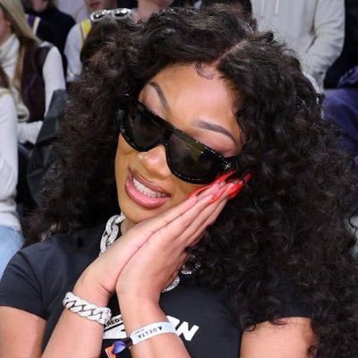 THEEBLIZZRD's profile picture. God said I’m his FAVORITE