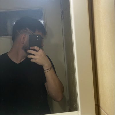 gr1zygre's profile picture. multi tool for @hwlgr usually summoned by @vaswolflol when content is needed psilokatalaves🍭